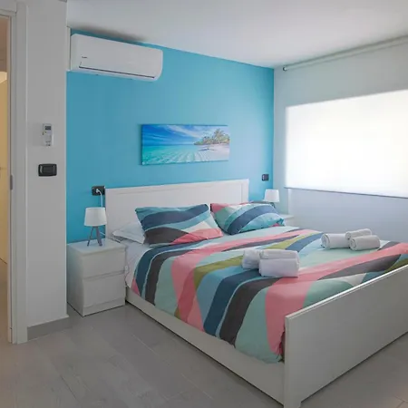 2 Grandi Camere In Centro Sul Mare Con Posto Auto Ad Agosto Apartament *