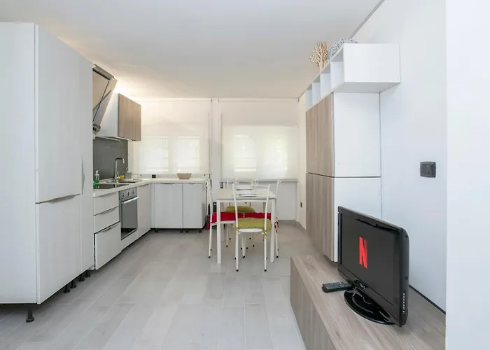 2 Grandi Camere In Centro Sul Mare Con Posto Auto A Maggio E Agosto Apartman Pescara