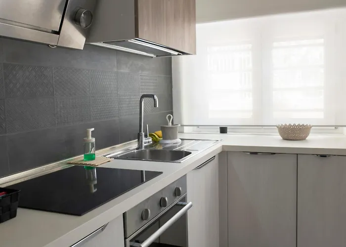 Apartman 2 Grandi Camere In Centro Sul Mare Con Posto Auto A Maggio E Agosto